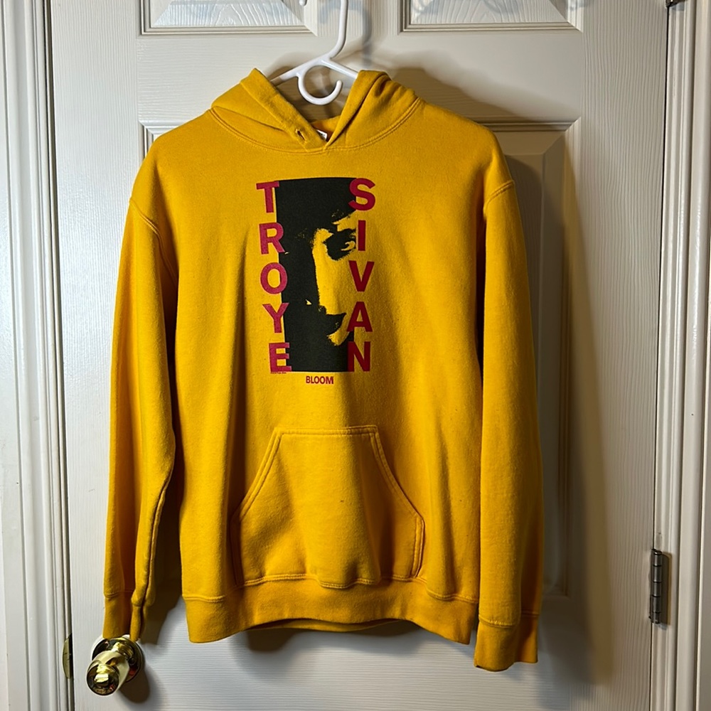 troye sivan yellow gold bloom tour hoodie